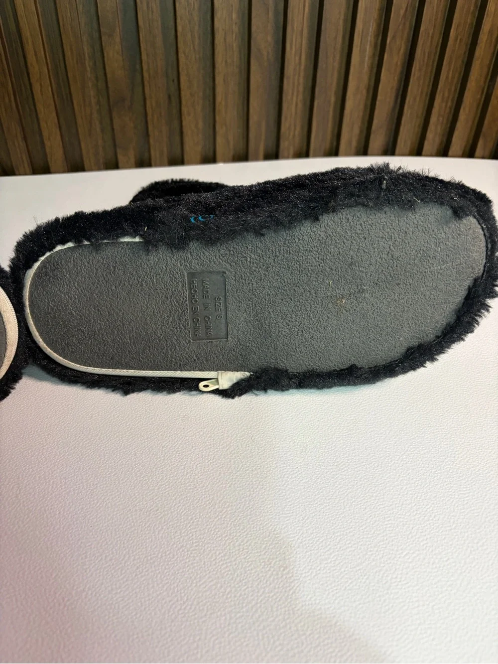 Unisex Massaging Slipper Booties